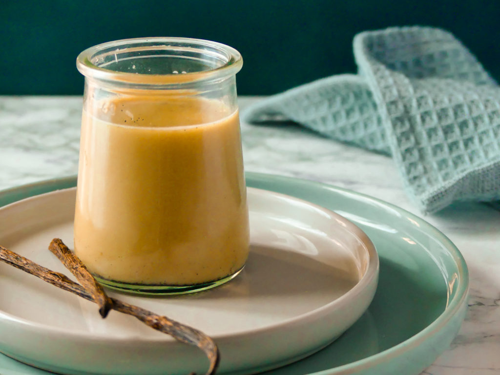 The Kitchen of Happiness - Crème anglaise au lait d'avoine - The
